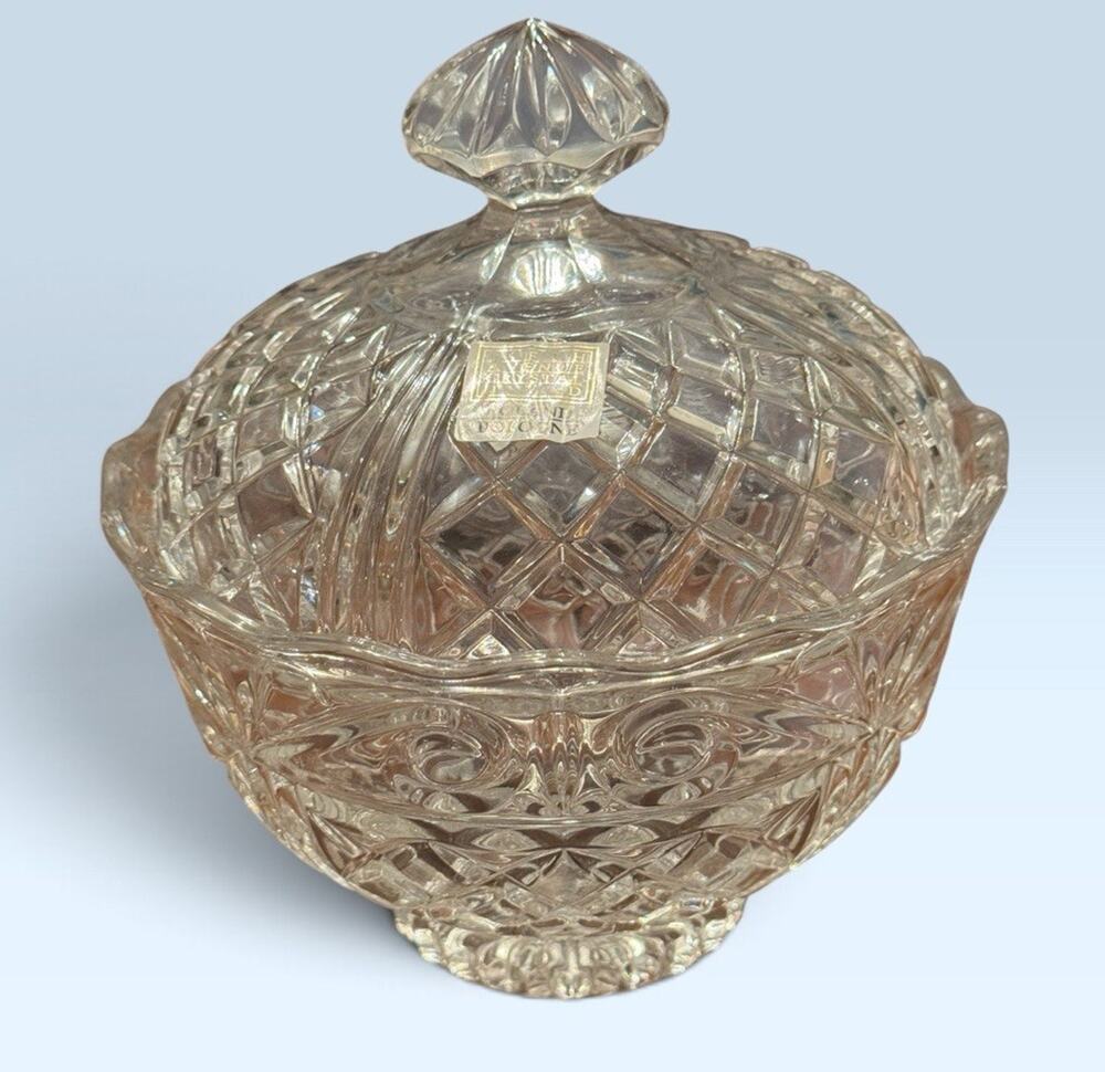 Fifth Avenue Crystal Brighton Covered Candy Dish 24% Lead Crystal 8”